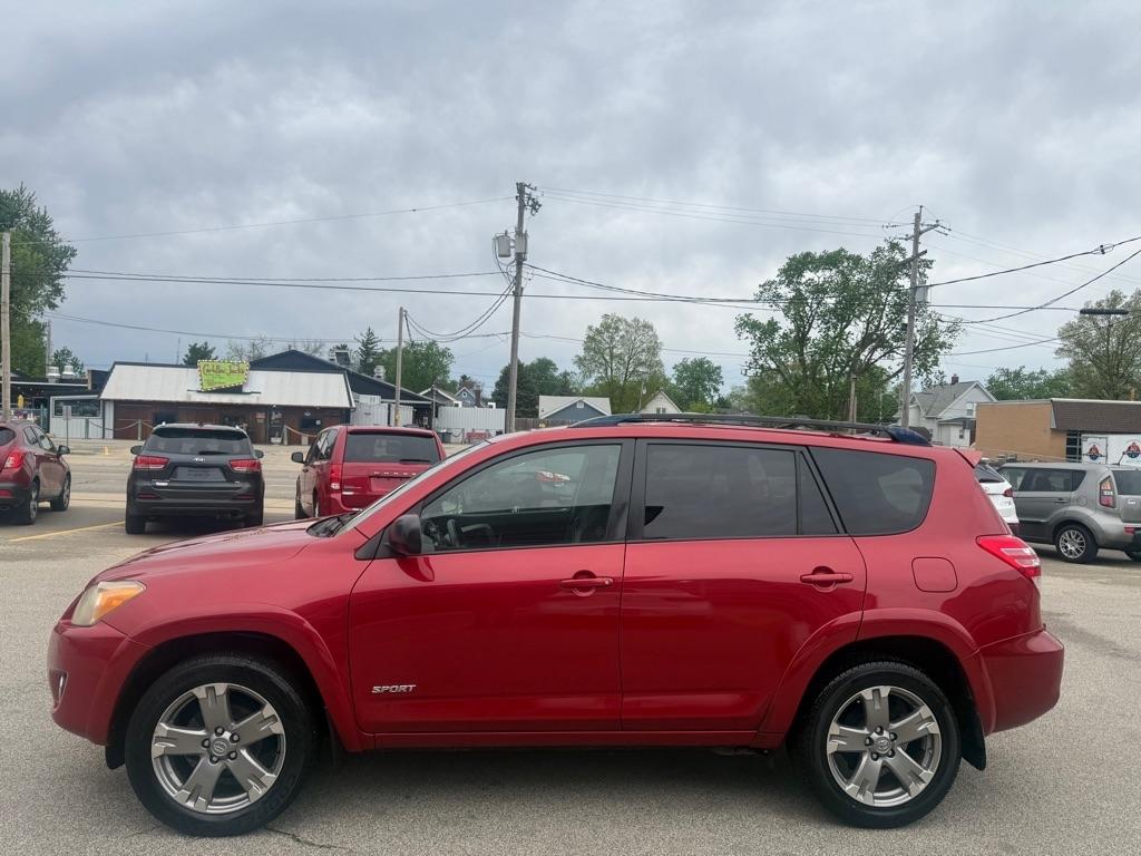 Toyota RAV4 FWD 4dr 4-cyl 4-Spd AT Sport (Natl) 2010