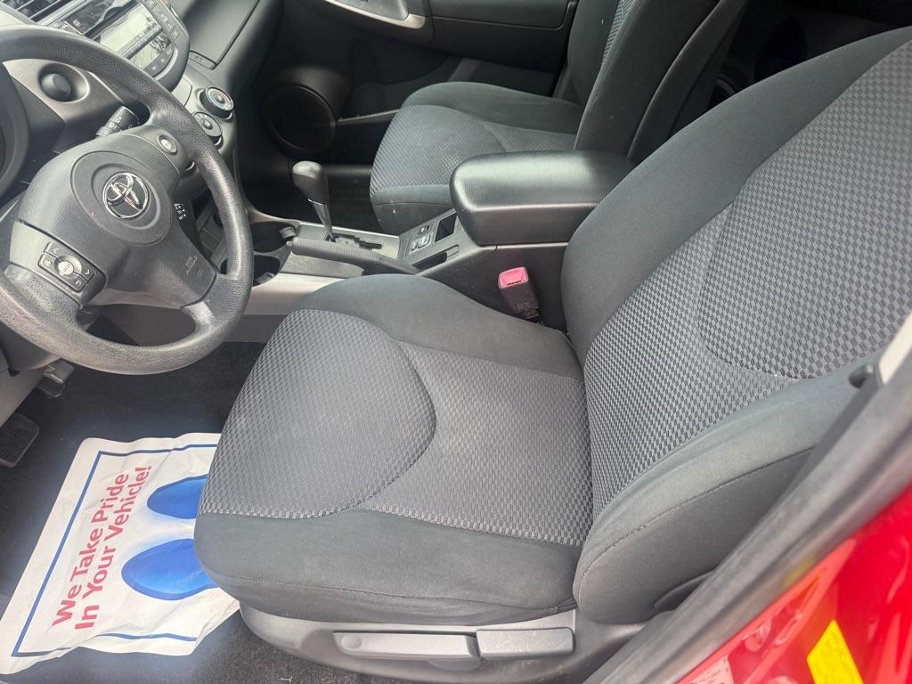 Toyota RAV4 FWD 4dr 4-cyl 4-Spd AT Sport (Natl) 2010