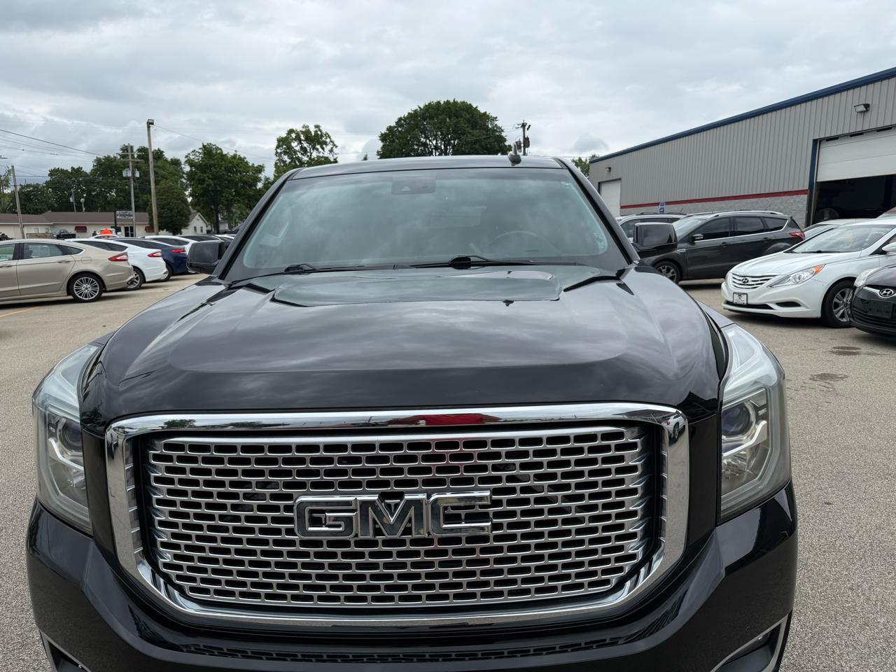 GMC Yukon XL 4WD 4dr SLT 2016