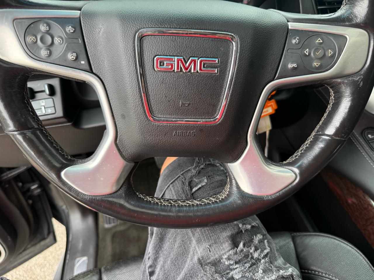 GMC Yukon XL 4WD 4dr SLT 2016