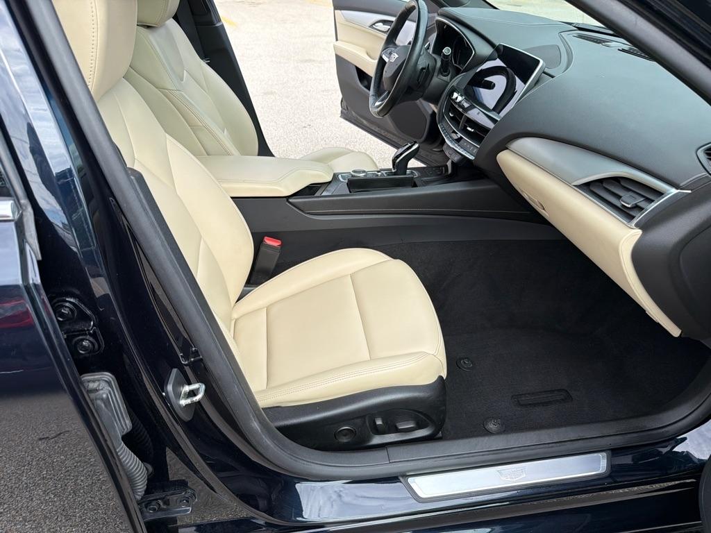 Cadillac CT5 4dr Sdn Luxury 2021
