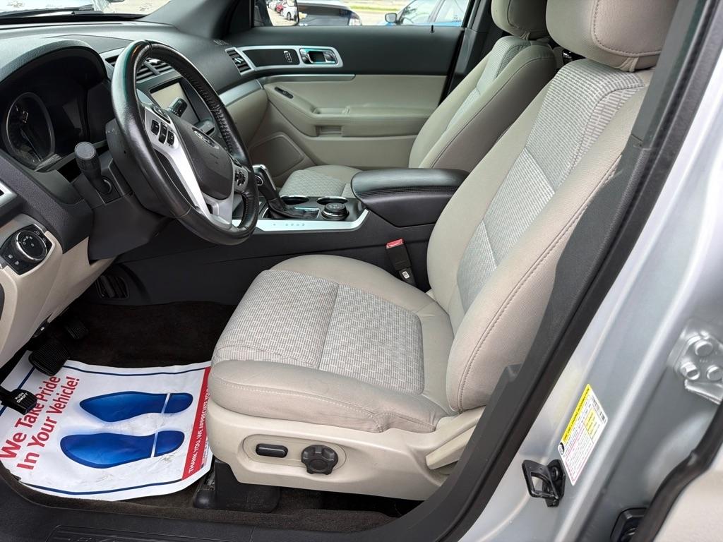 Ford Explorer 4WD 4dr XLT 2013