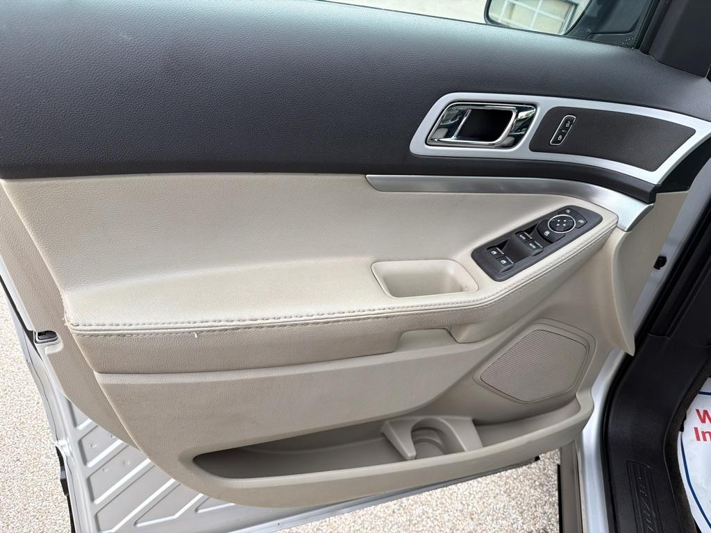 Ford Explorer 4WD 4dr XLT 2013