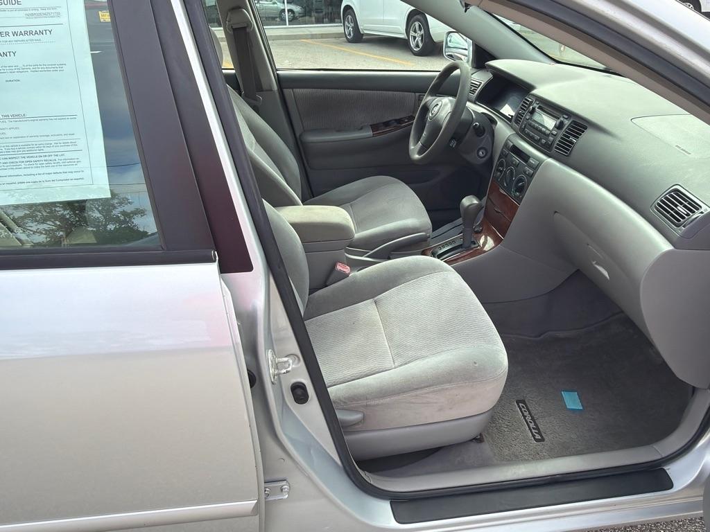Toyota Corolla 4dr Sdn CE Manual (Natl) 2006