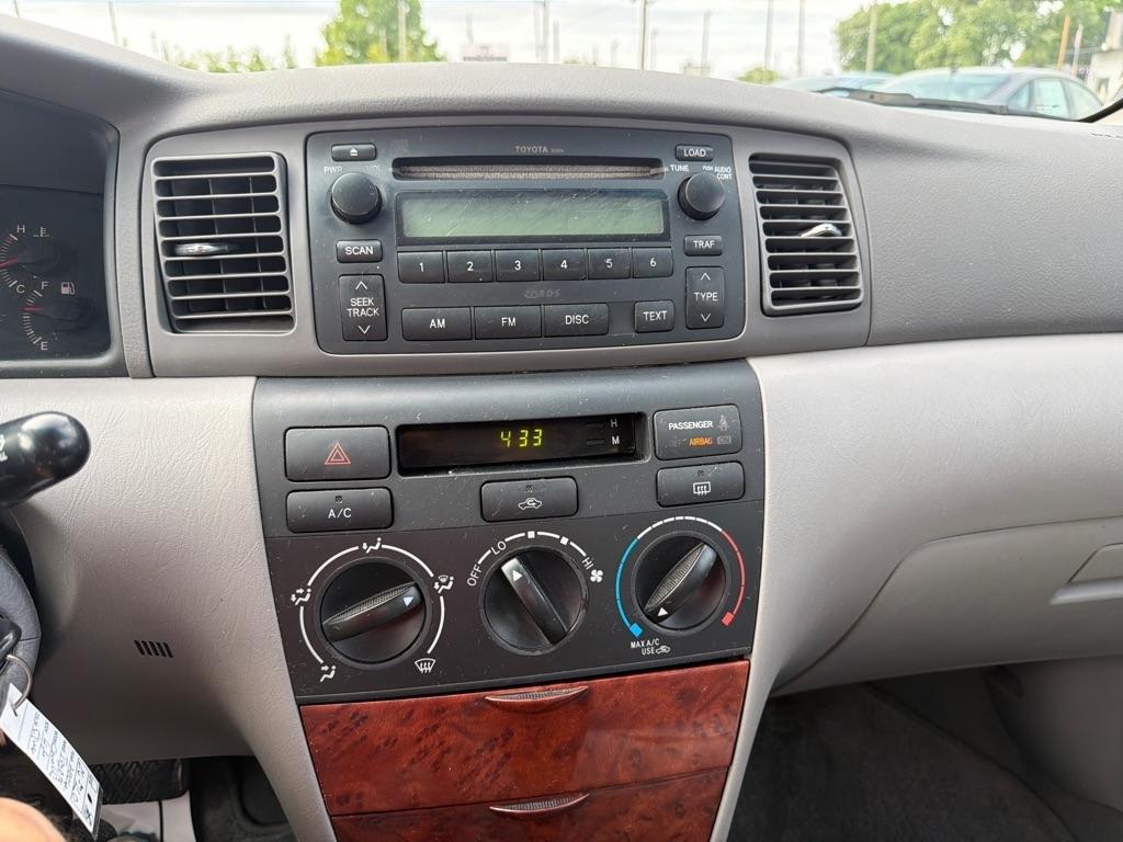 Toyota Corolla 4dr Sdn CE Manual (Natl) 2006