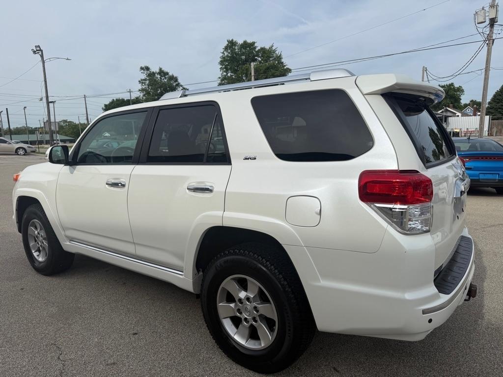 Toyota 4Runner 4WD 4dr V6 Limited (Natl) 2010