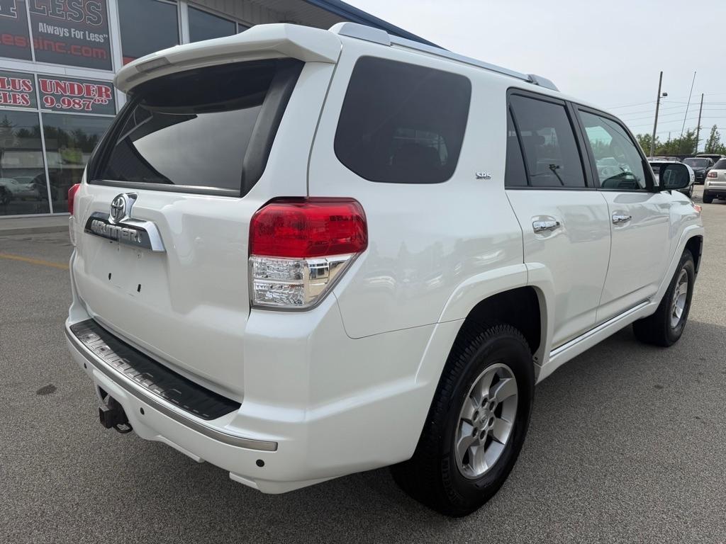 Toyota 4Runner 4WD 4dr V6 Limited (Natl) 2010
