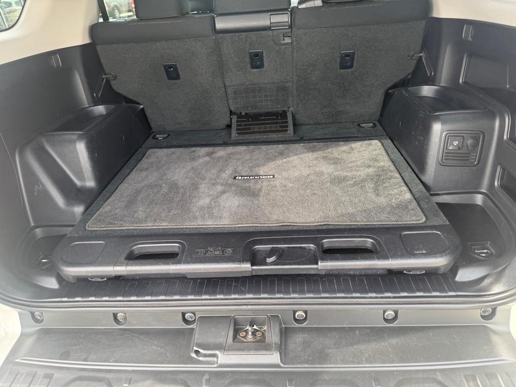 Toyota 4Runner 4WD 4dr V6 Limited (Natl) 2010