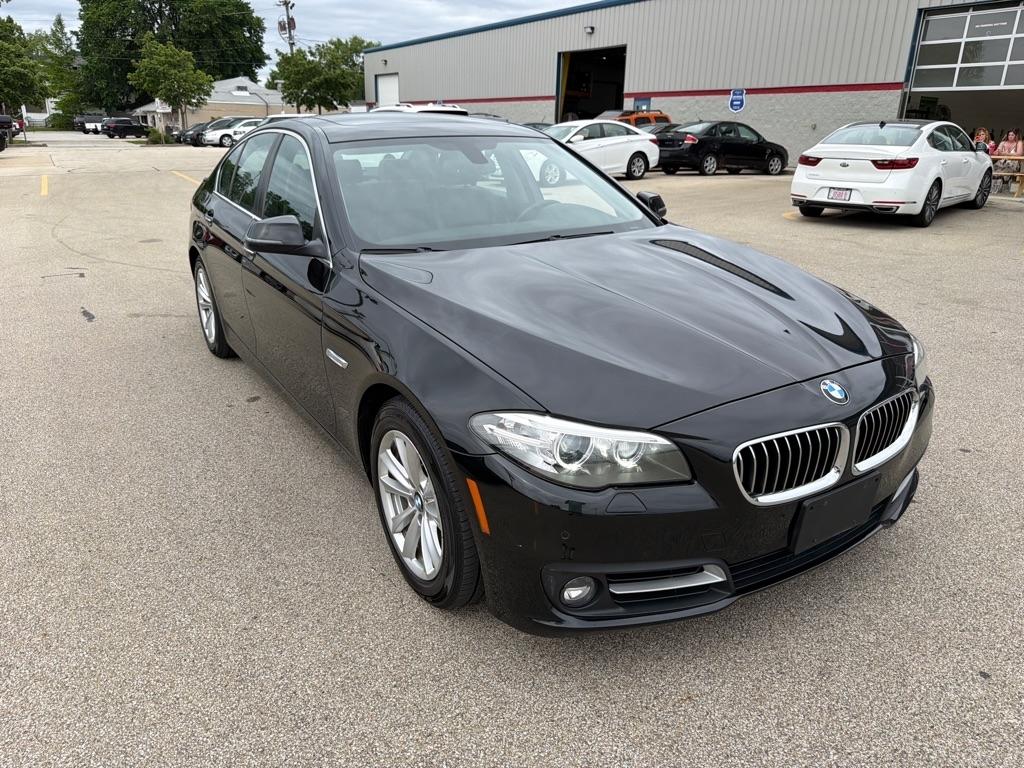 BMW 5 Series 4dr Sdn 528i xDrive AWD 2015