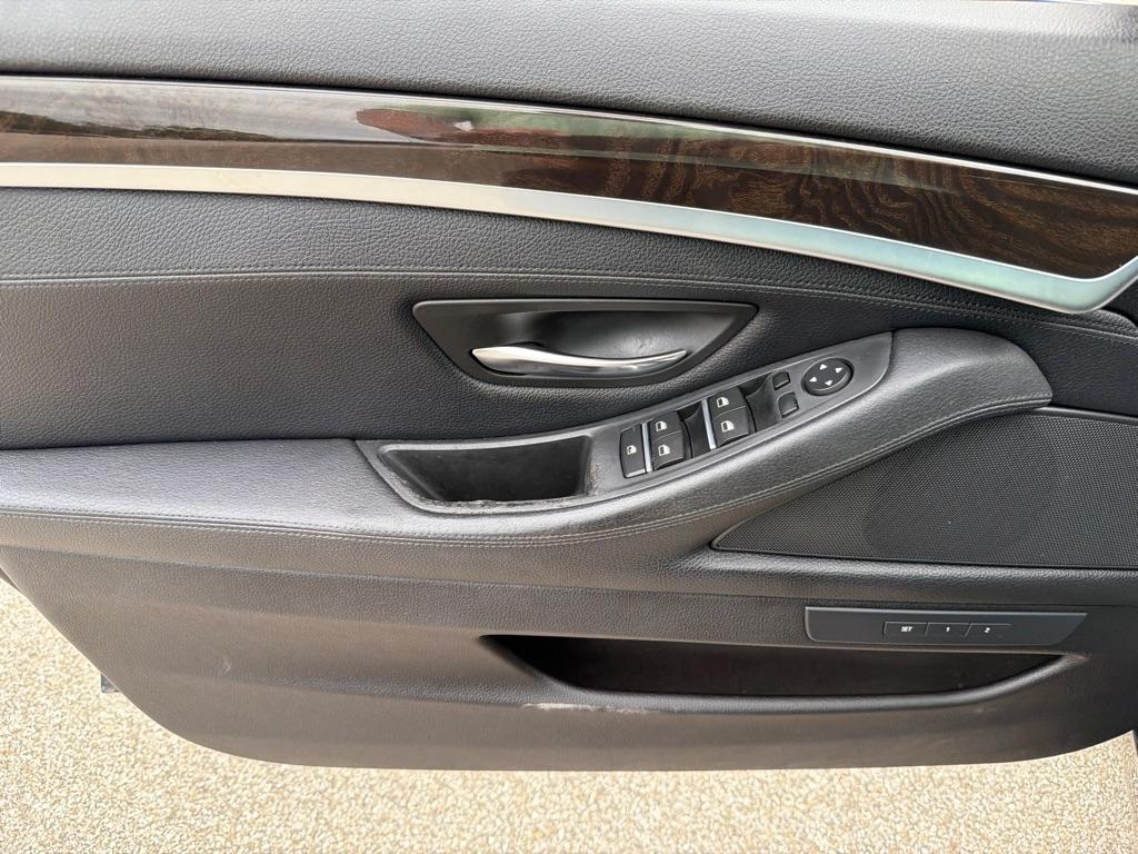 BMW 5 Series 4dr Sdn 528i xDrive AWD 2015