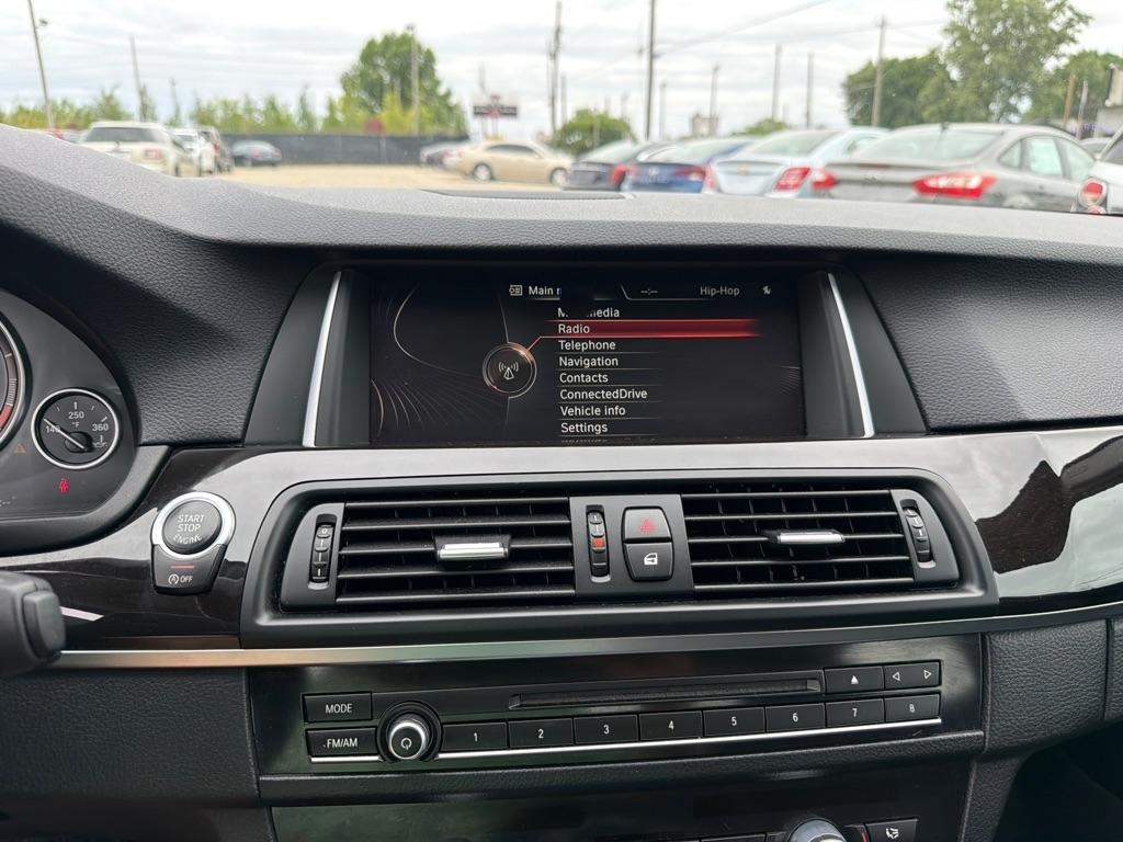 BMW 5 Series 4dr Sdn 528i xDrive AWD 2015