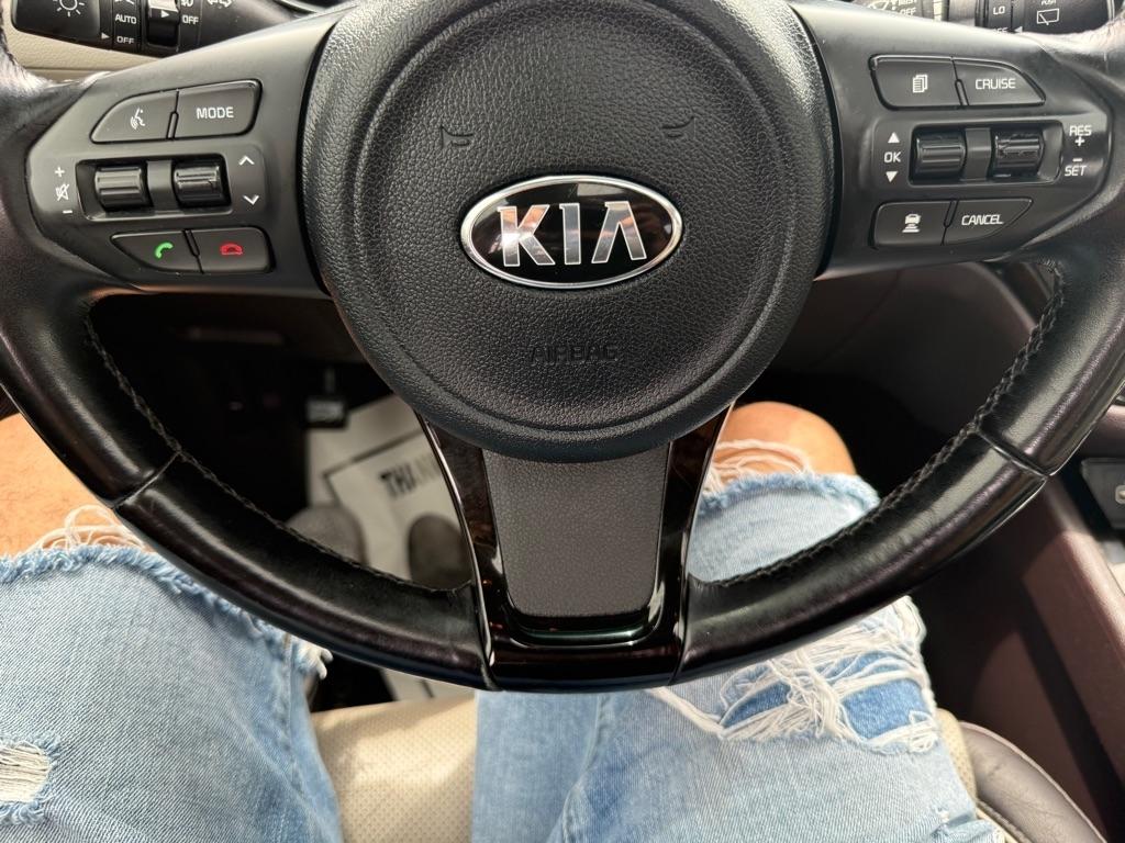 Kia Sedona 4dr Wgn SX-L 2015