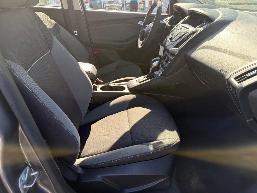 Ford Focus 5dr HB SE 2014