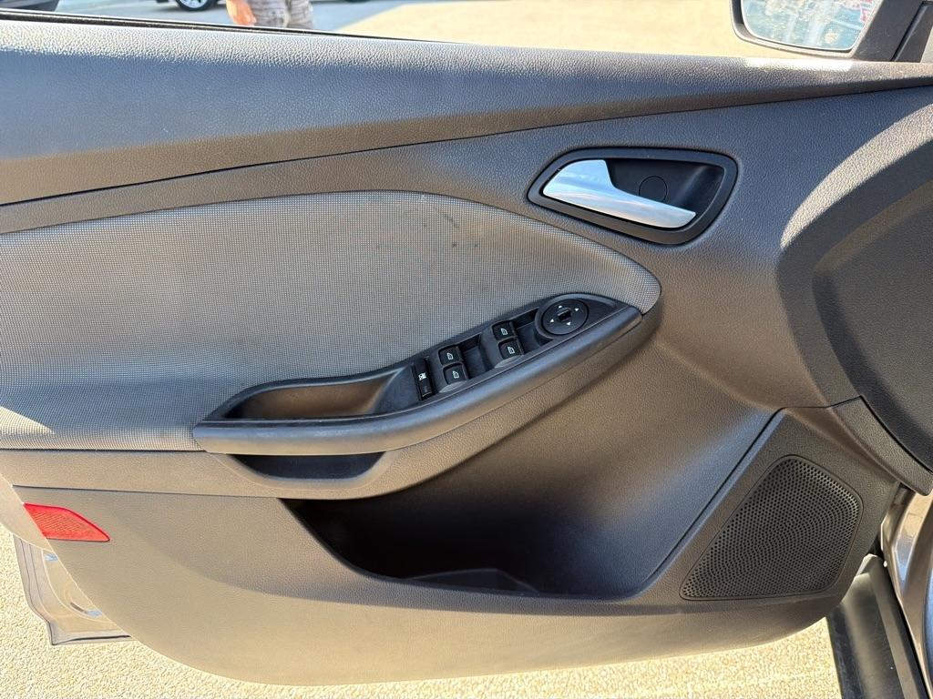 Ford Focus 5dr HB SE 2014