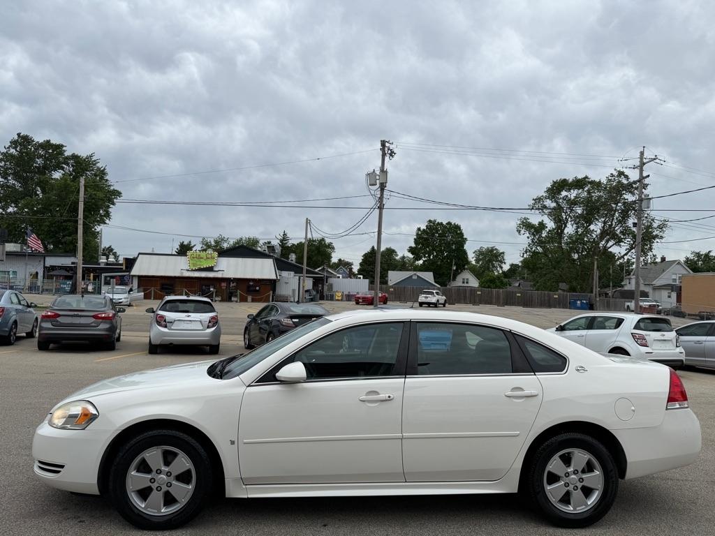 Chevrolet Impala 4dr Sdn 3.5L LT 2009