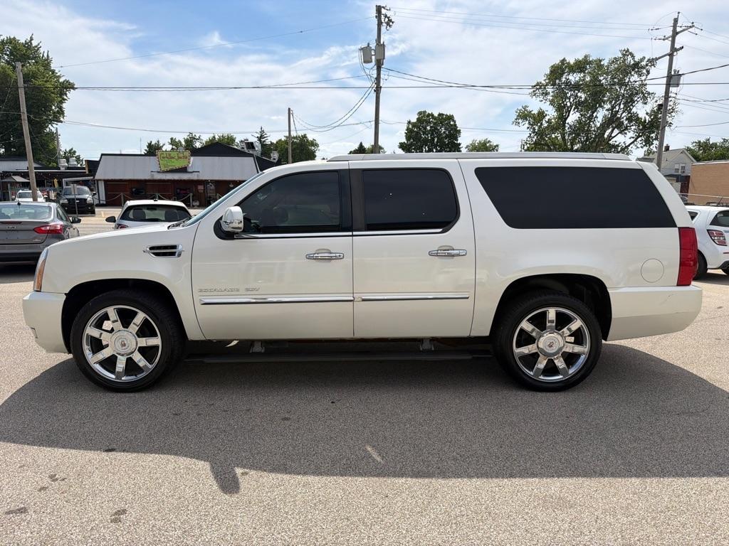 Cadillac Escalade ESV AWD 4dr Premium 2010