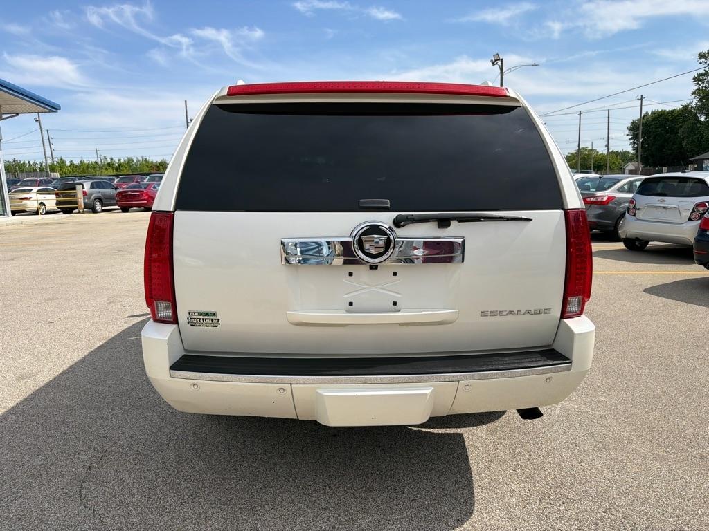 Cadillac Escalade ESV AWD 4dr Premium 2010