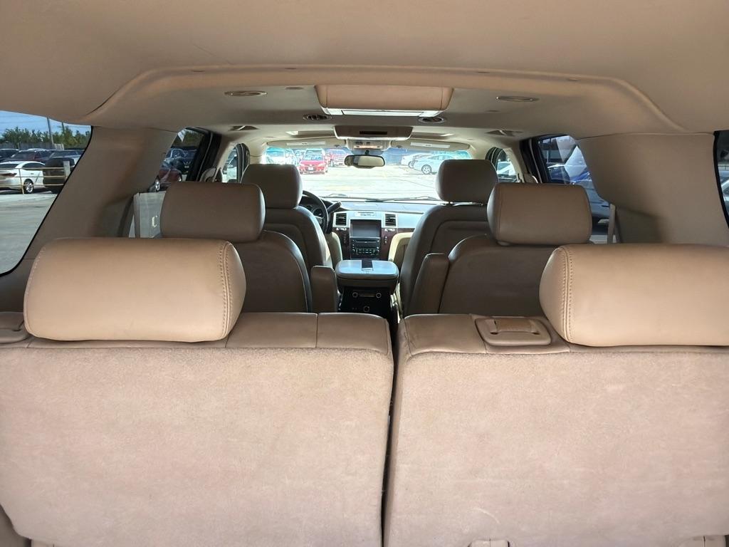 Cadillac Escalade ESV AWD 4dr Premium 2010