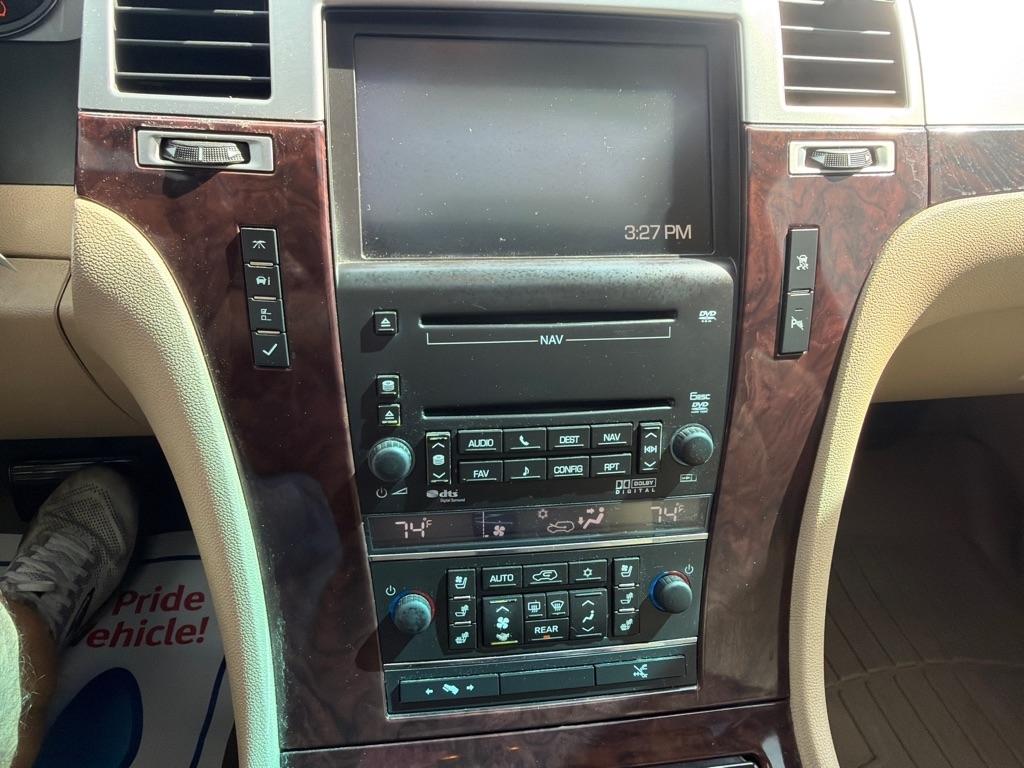 Cadillac Escalade ESV AWD 4dr Premium 2010