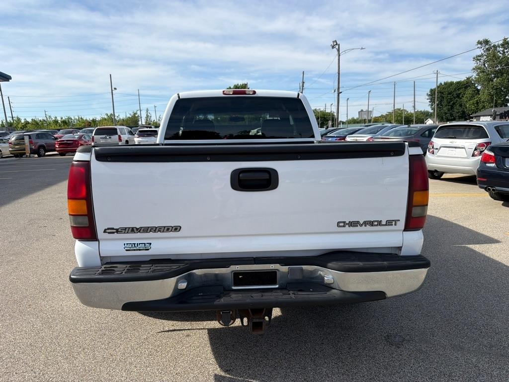 Chevrolet Silverado 1500 4dr Ext Cab 143.5" WB LT 2000