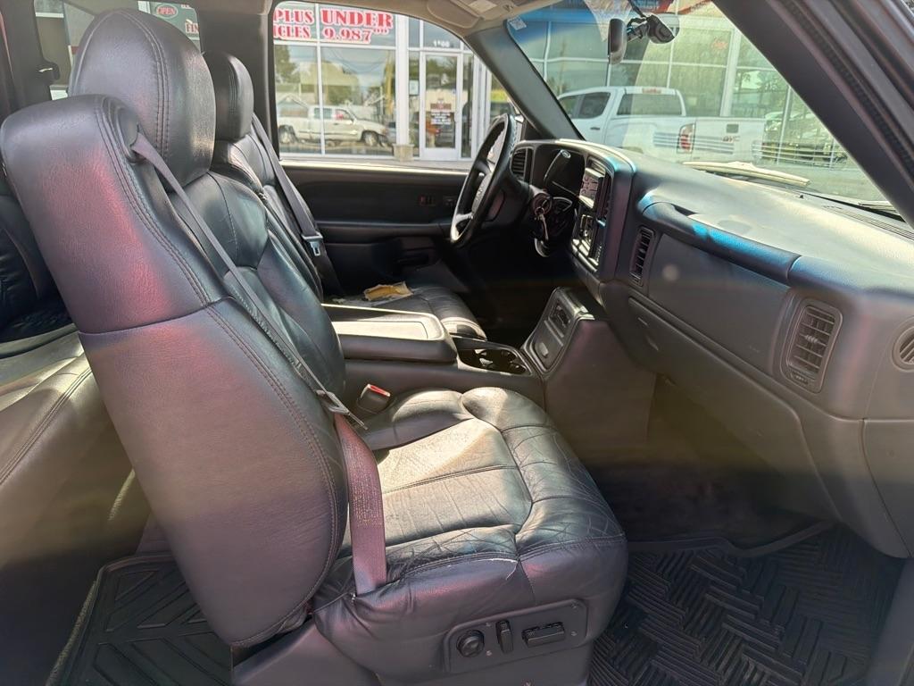Chevrolet Silverado 1500 4dr Ext Cab 143.5" WB LT 2000