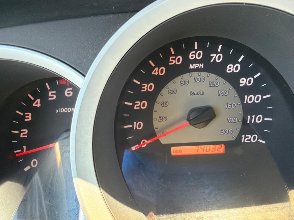 Toyota Tacoma 2WD Reg I4 MT (Natl) 2009