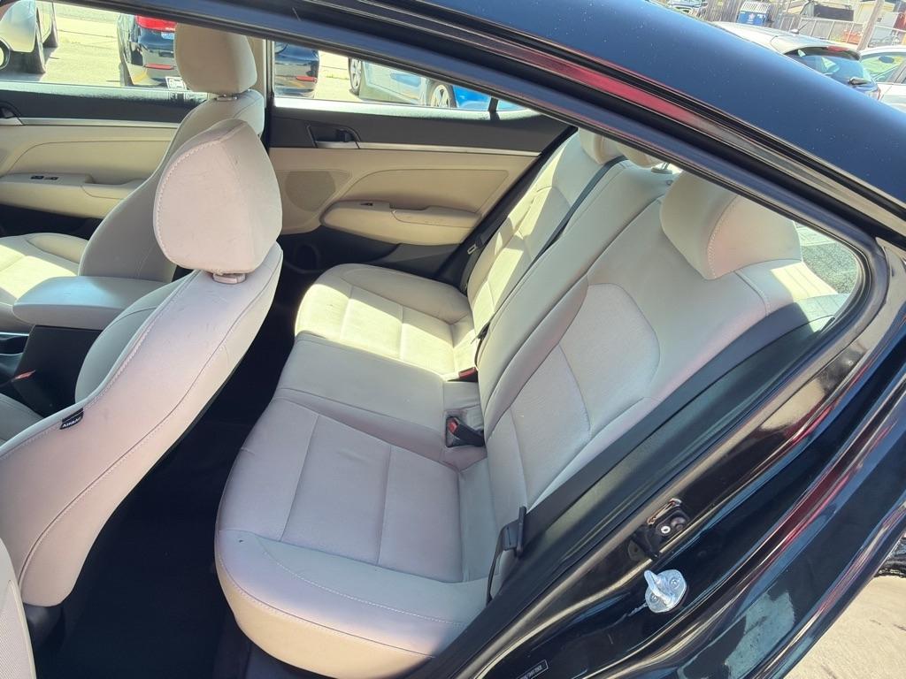 Hyundai Elantra SE 2.0L Auto (Alabama) 2017