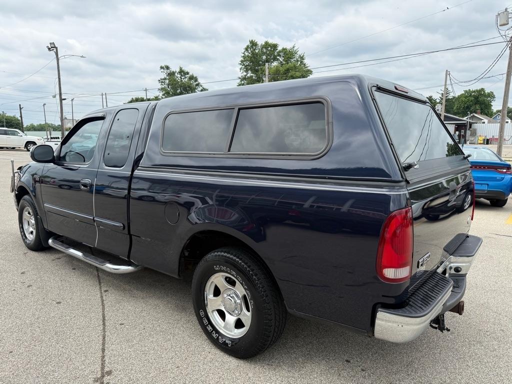 Ford F-150 Supercab 139" XL 2001