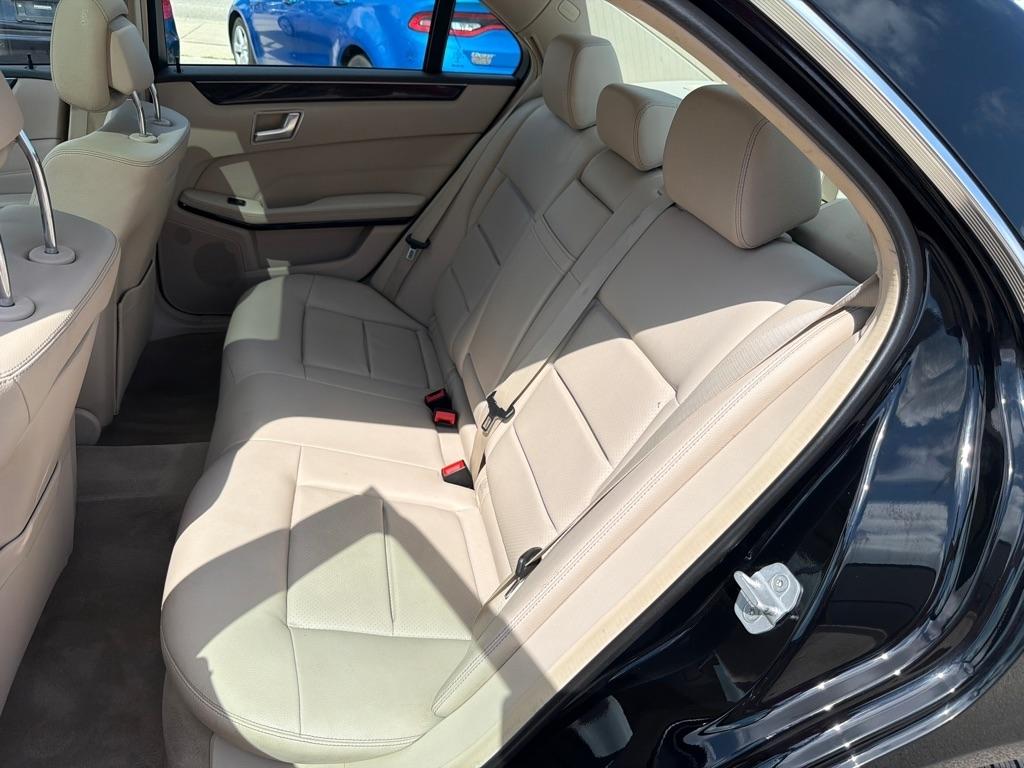 Mercedes-Benz E-Class 4dr Sdn E 350 Luxury 4MATIC 2016