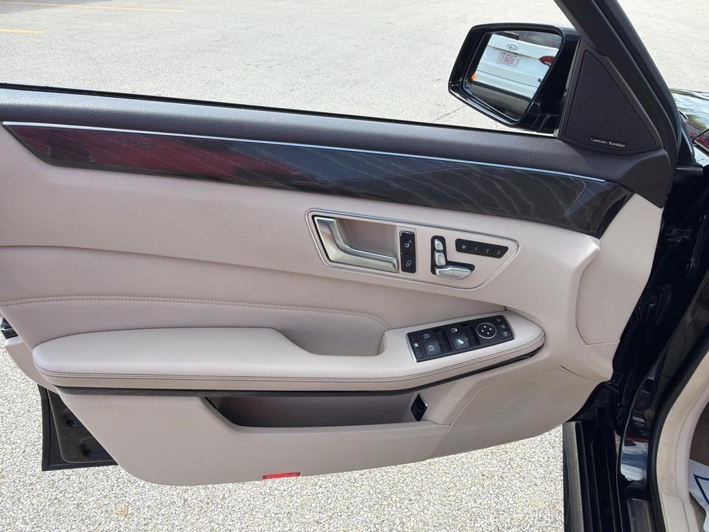 Mercedes-Benz E-Class 4dr Sdn E 350 Luxury 4MATIC 2016