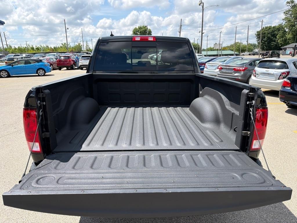 RAM 1500 Big Horn 4x4 Crew Cab 5'7" Box 2018