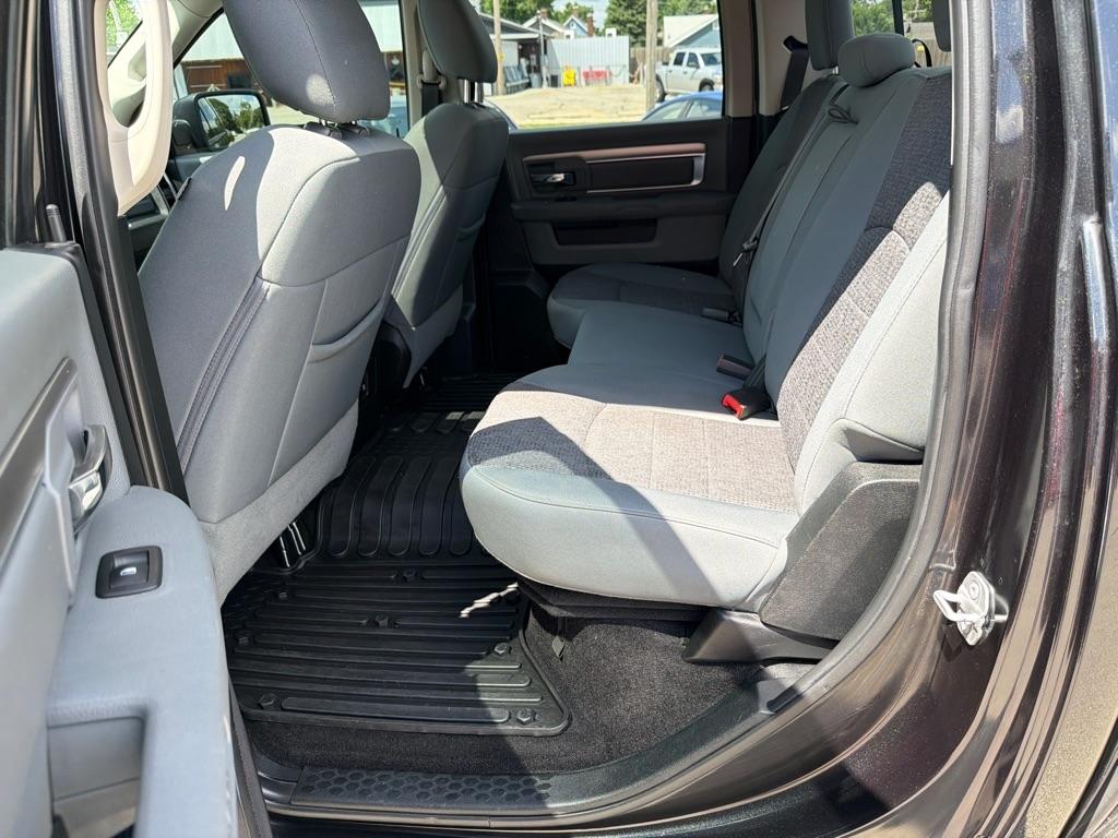 RAM 1500 Big Horn 4x4 Crew Cab 5'7" Box 2018