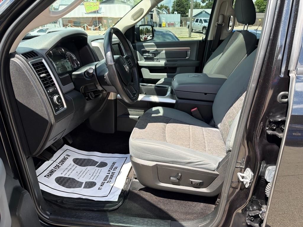 RAM 1500 Big Horn 4x4 Crew Cab 5'7" Box 2018