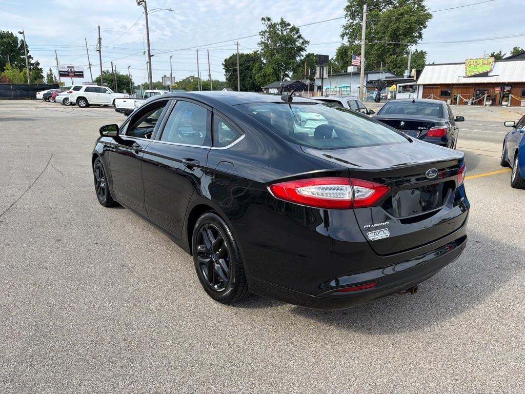 Ford Fusion 4dr Sdn SE FWD 2015