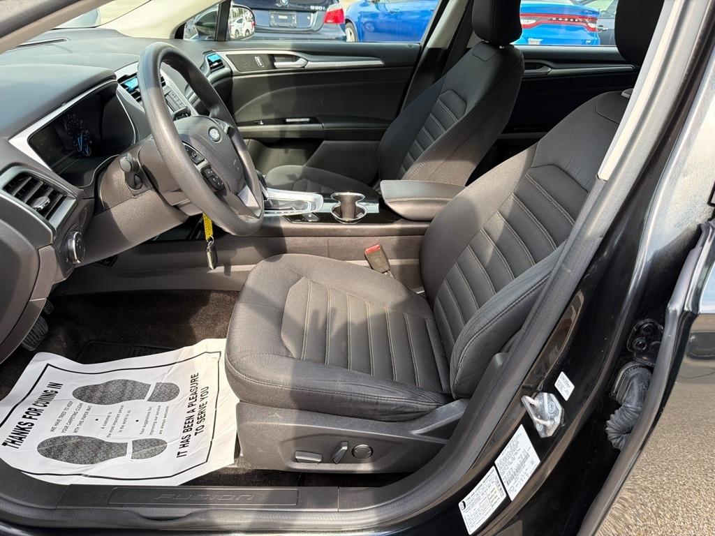 Ford Fusion 4dr Sdn SE FWD 2015