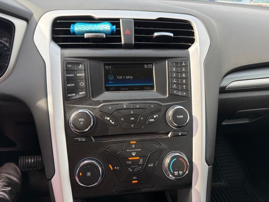 Ford Fusion 4dr Sdn SE FWD 2015