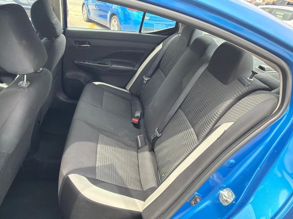 Nissan Versa SV CVT 2020