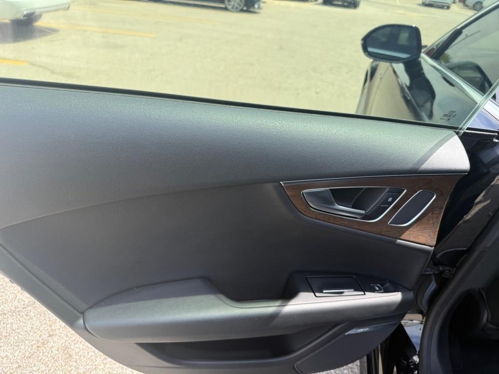 Audi A7 4dr HB quattro 3.0 Premium Plus 2016