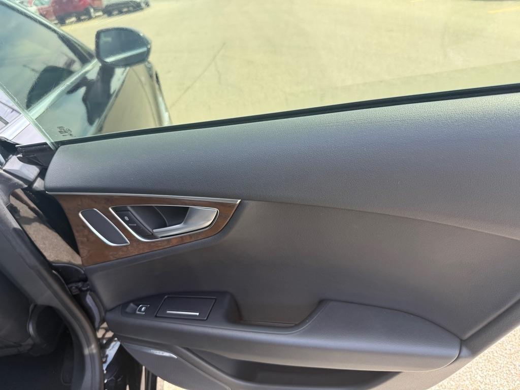 Audi A7 4dr HB quattro 3.0 Premium Plus 2016