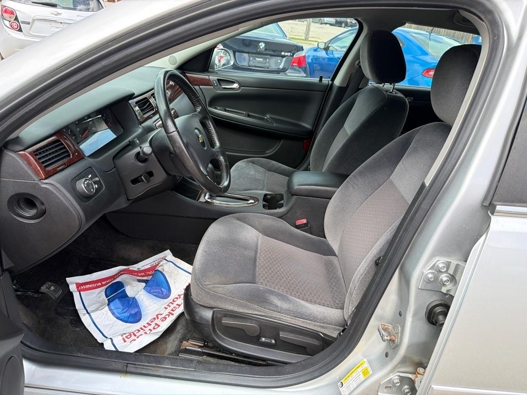 Chevrolet Impala 4dr Sdn LS Fleet 2011