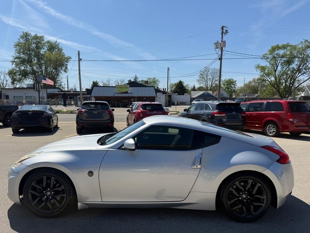 Nissan 370Z 2dr Cpe Auto 2015