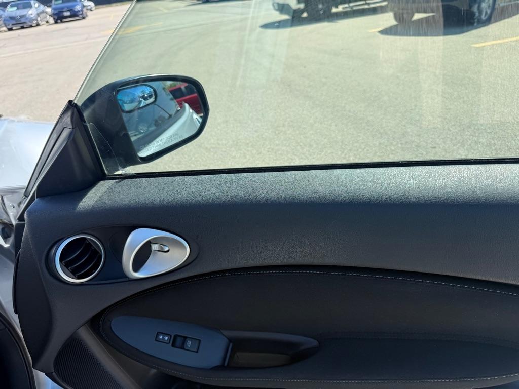 Nissan 370Z 2dr Cpe Auto 2015