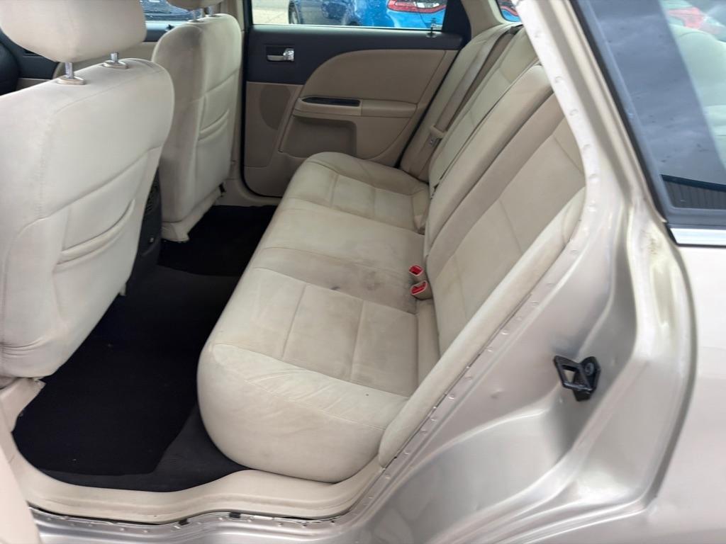 Ford Taurus 4dr Sdn SEL FWD 2008