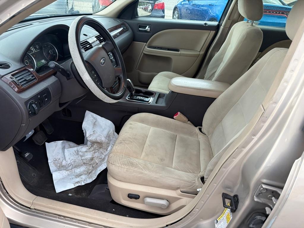 Ford Taurus 4dr Sdn SEL FWD 2008