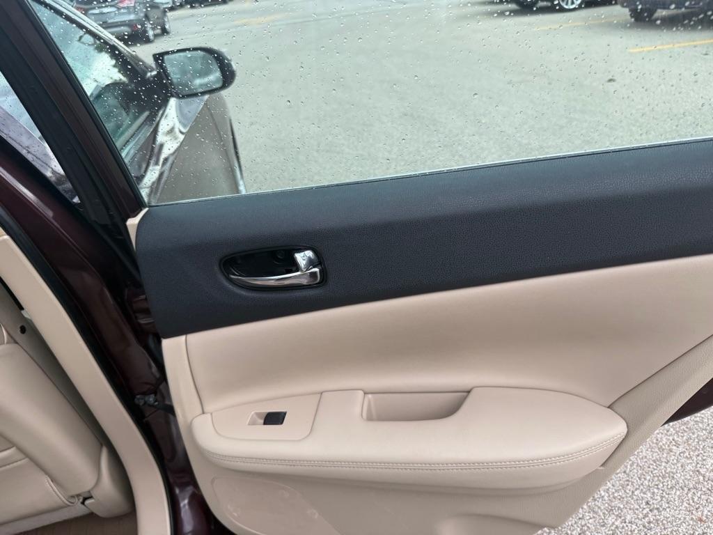 Nissan Maxima 4dr Sdn 3.5 SV w/Premium Pkg 2014