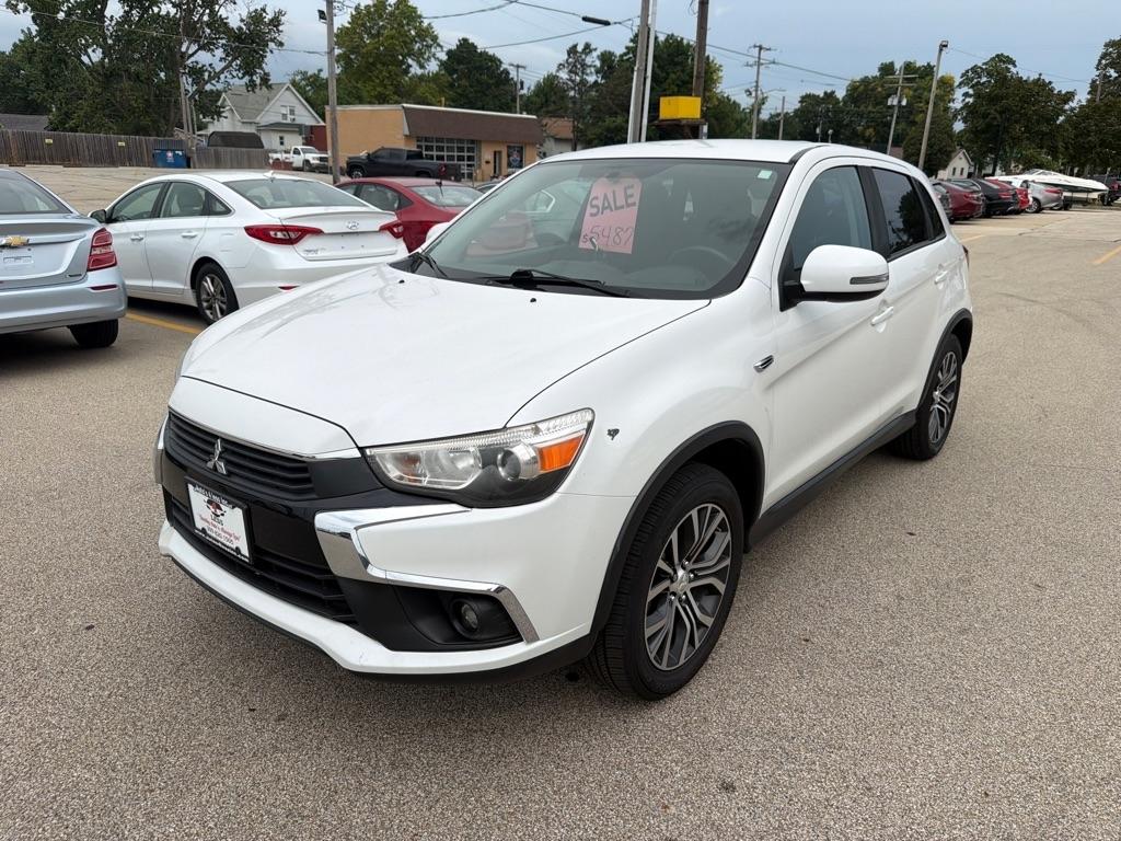 Mitsubishi Outlander Sport ES 2.0 CVT 2017