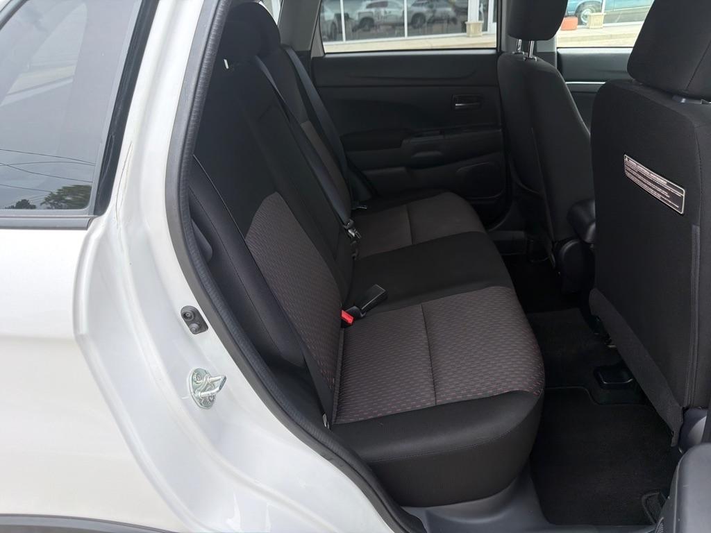 Mitsubishi Outlander Sport ES 2.0 CVT 2017