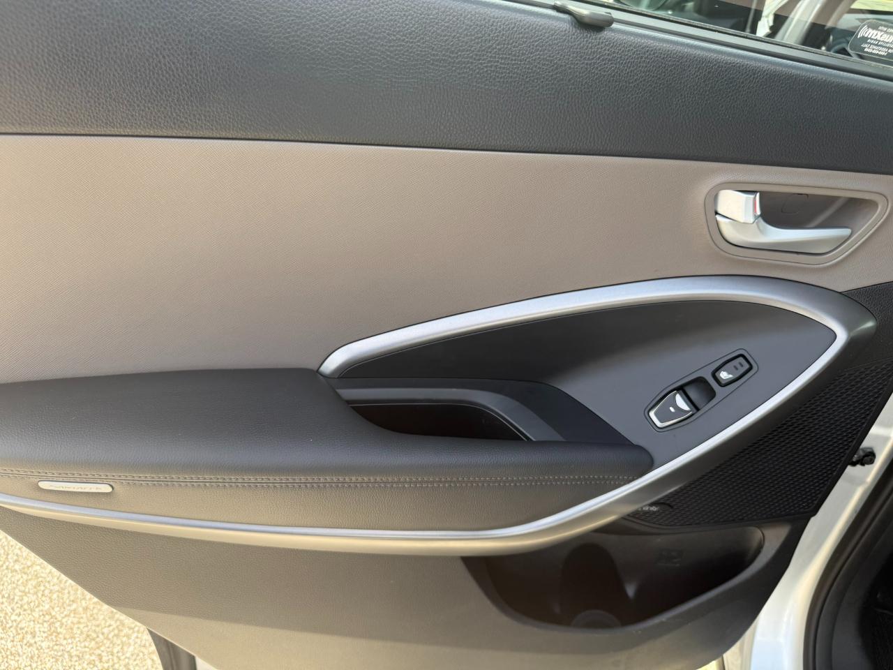 Hyundai Santa Fe AWD 4dr Limited *Ltd Avail* 2014