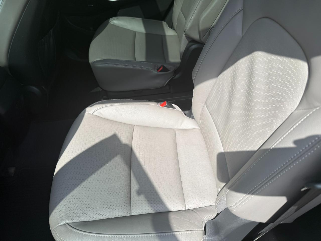 Hyundai Santa Fe AWD 4dr Limited *Ltd Avail* 2014