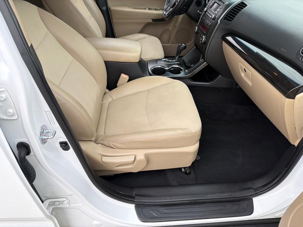 Kia Sorento 2WD 4dr I4 EX 2011